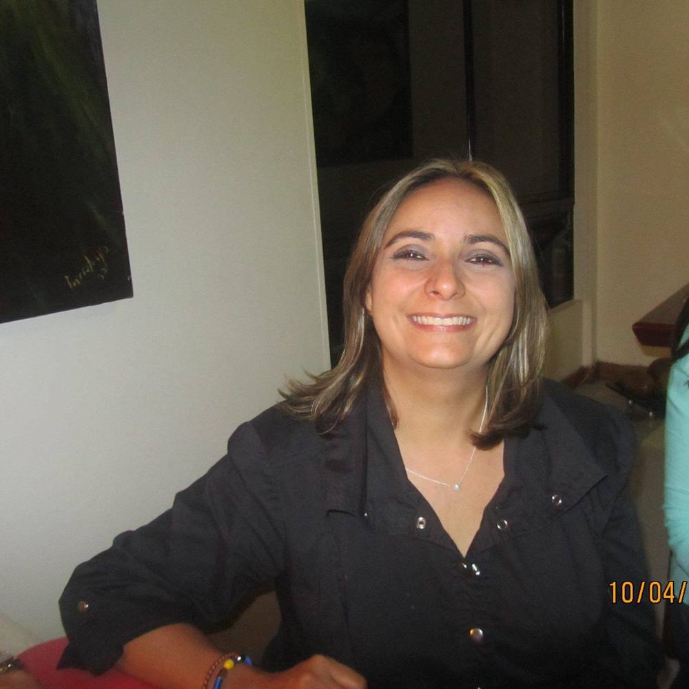 Meet your Posher, Claudia